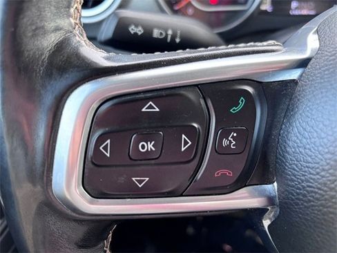 Used 2019 Jeep Wrangler Unlimited Sahara image 17