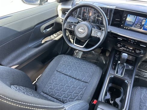 New 2026 Nissan Kicks SV image 16