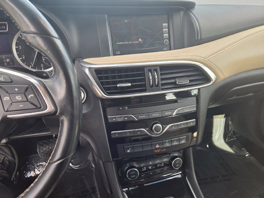Used 2017 INFINITI QX30 Premium w/ Navigation Package AWD/4WD image 21