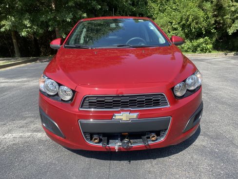 Used 2016 Chevrolet Sonic LT FWD image 3