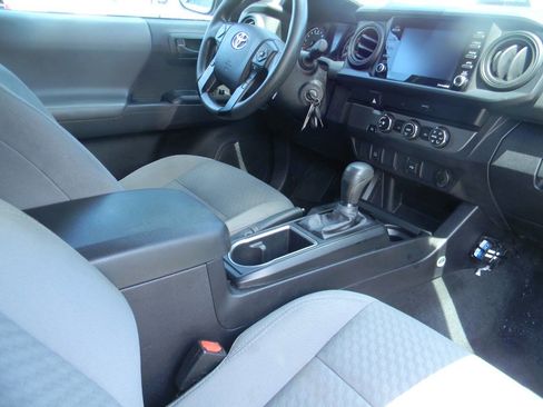 Used 2021 Toyota Tacoma SR RWD image 7