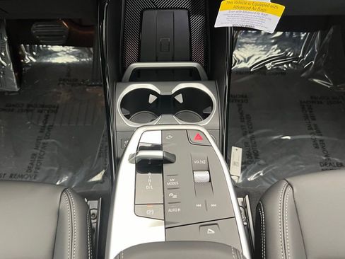 Used 2026 BMW X1 xDrive28i image 11