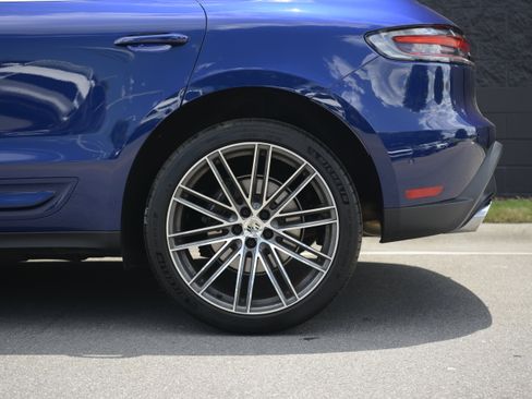Certified 2026 Porsche Macan AWD/4WD image 44