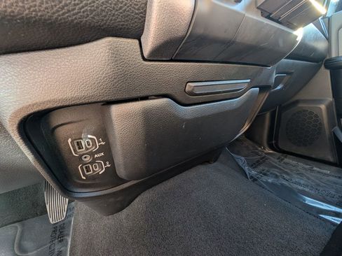 Used 2022 RAM 2500 Big Horn image 35