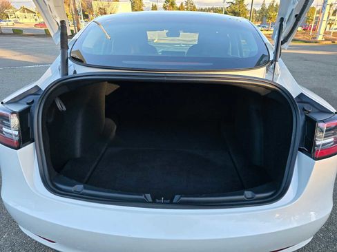 Used 2023 Tesla Model 3 Standard Range image 14