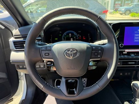 New 2026 Toyota Camry SE AWD/4WD image 8