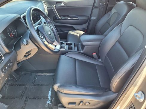 Used 2021 Kia Sportage EX image 10