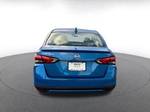 Used 2024 Nissan Versa SR image 12