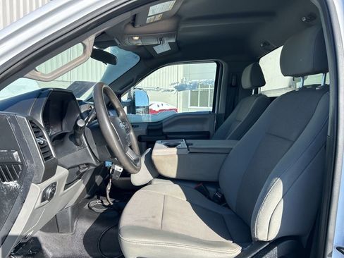Used 2020 Ford F550 4x4 Regular Cab Super Duty image 9