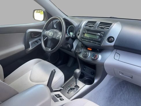 Used 2012 Toyota RAV4 FWD w/ Upgrade Value Pkg image 36