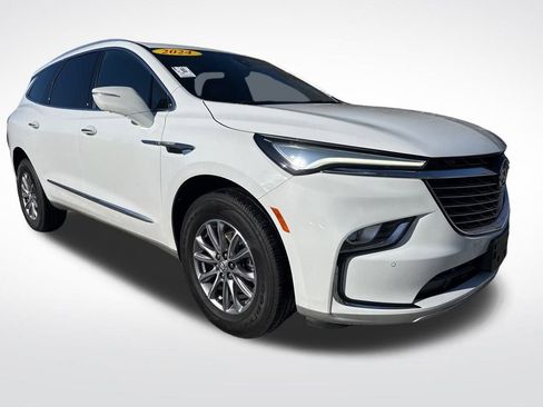 Used 2024 Buick Enclave Premium image 13