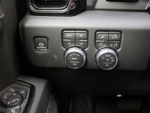 New 2026 GMC Sierra 1500 AT4X w/ AT4X AEV Edition image 12