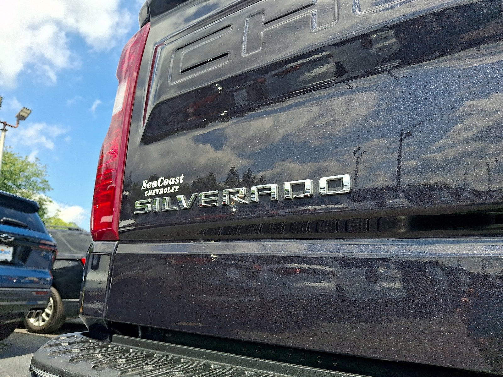 Certified 2023 Chevrolet Silverado 1500 LT AWD/4WD image 29
