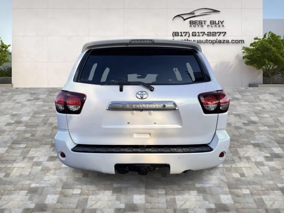 Used 2019 Toyota Sequoia Platinum AWD/4WD image 5
