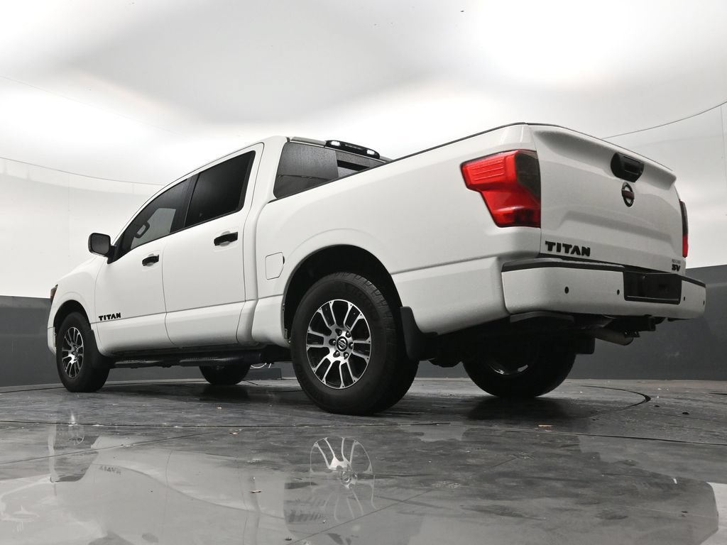 Used 2021 Nissan Titan SV w/ SV Convenience Package RWD image 21