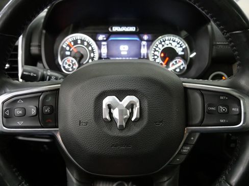 Used 2022 RAM 1500 Laramie AWD/4WD image 16
