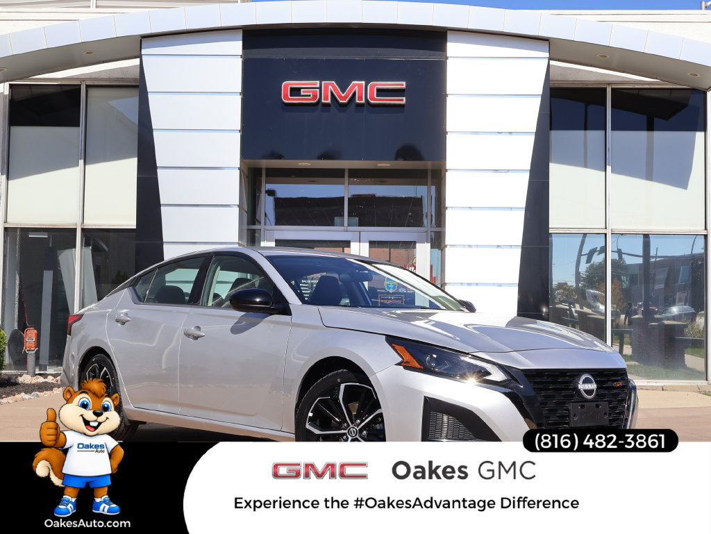 Used 2025 Nissan Altima 2.5 SR FWD image 1