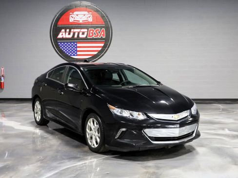 Used 2017 Chevrolet Volt Premier w/ Driver Confidence II Package image 1