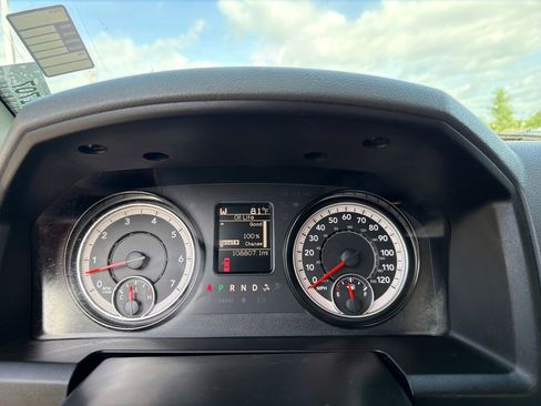 Used 2020 RAM 1500 Classic SLT AWD/4WD image 27