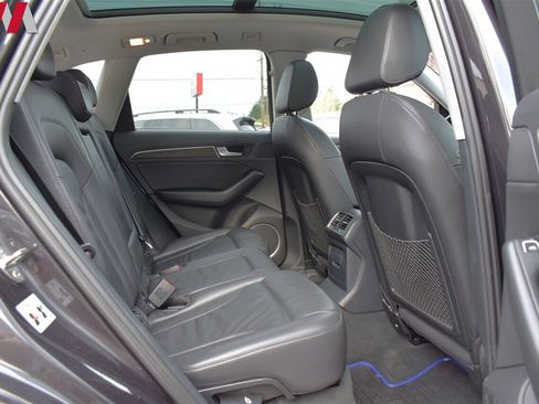 Used 2017 Audi Q5 2.0T Premium Plus w/ Technology Package image 26