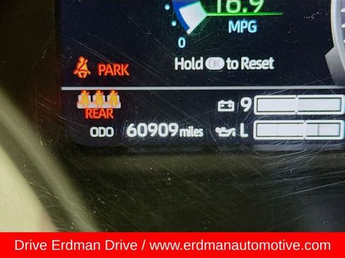 Used 2024 Toyota Tundra Limited image 33