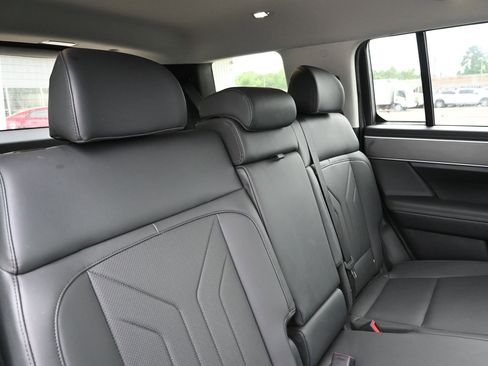 Used 2026 Hyundai Santa Fe SEL FWD image 36
