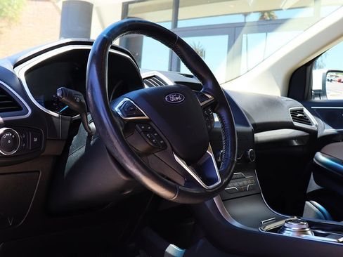 Used 2020 Ford Edge SEL AWD/4WD image 40