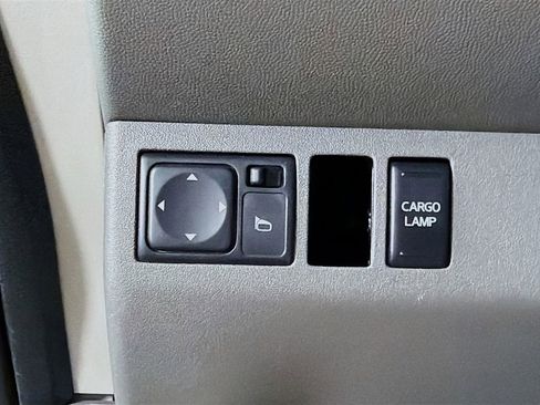 Used 2019 Nissan Frontier SV AWD/4WD image 11