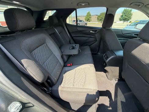 Used 2021 Chevrolet Equinox LT AWD/4WD image 32