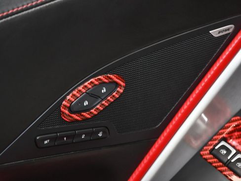 Used 2015 Chevrolet Corvette Z06 w/ 3LZ Preferred Equipment Group image 13