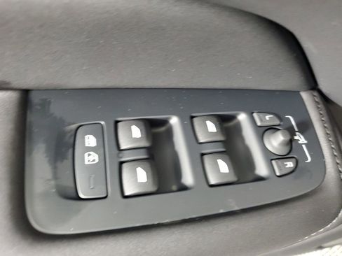 Used 2026 Volvo XC60 B5 Ultra w/ Protection Package Premier image 21