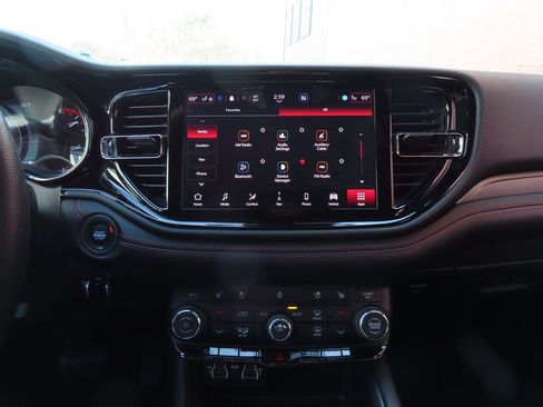 Certified 2023 Dodge Durango GT image 17