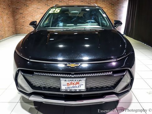 Used 2025 Chevrolet Equinox EV LT FWD image 7