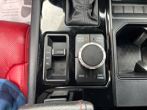 Used 2024 Toyota Tundra Limited image 21