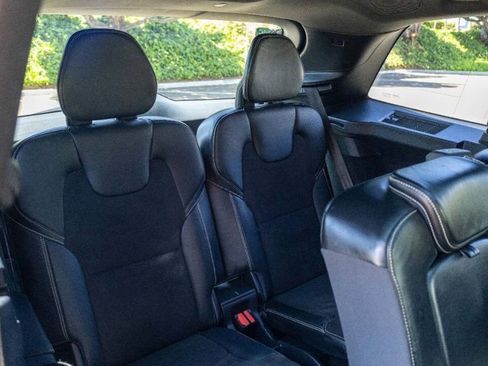 Used 2019 Volvo XC90 T5 R-Design w/ Advanced Package image 14