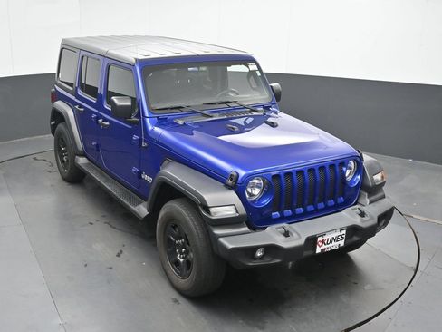 Used 2018 Jeep Wrangler Unlimited Sport AWD/4WD image 32