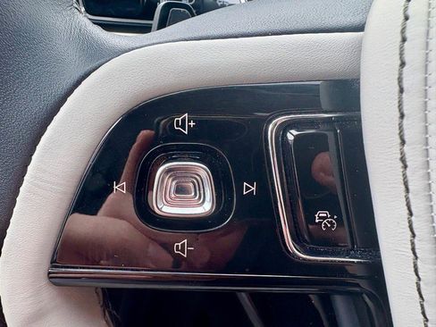 Used 2025 Lincoln Aviator AWD w/ Jet Appearance Package image 24