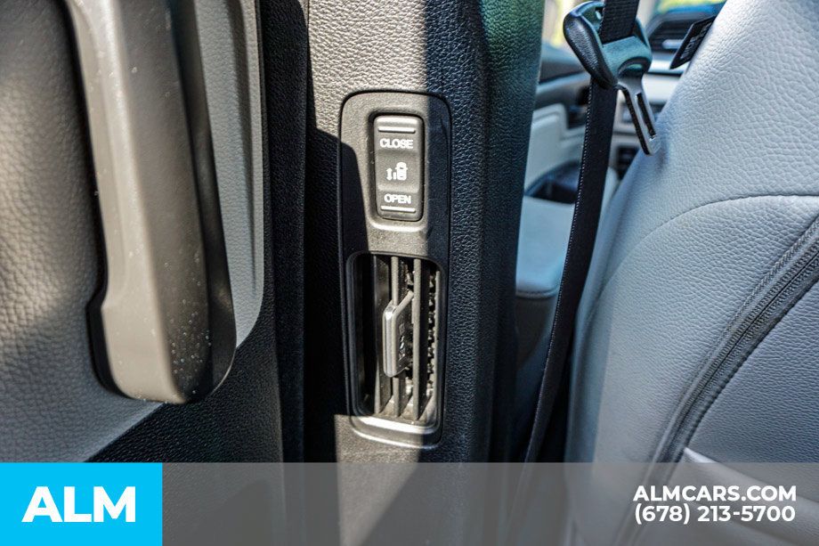 Used 2025 Honda Odyssey EX-L image 33