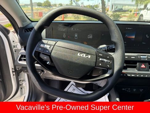 Used 2025 Kia K4 FWD image 14