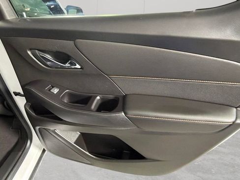 Used 2020 Chevrolet Traverse Premier FWD image 34