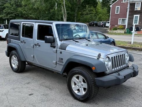 Used 2014 Jeep Wrangler Unlimited Sport w/ Quick Order Package 24S AWD/4WD image 2
