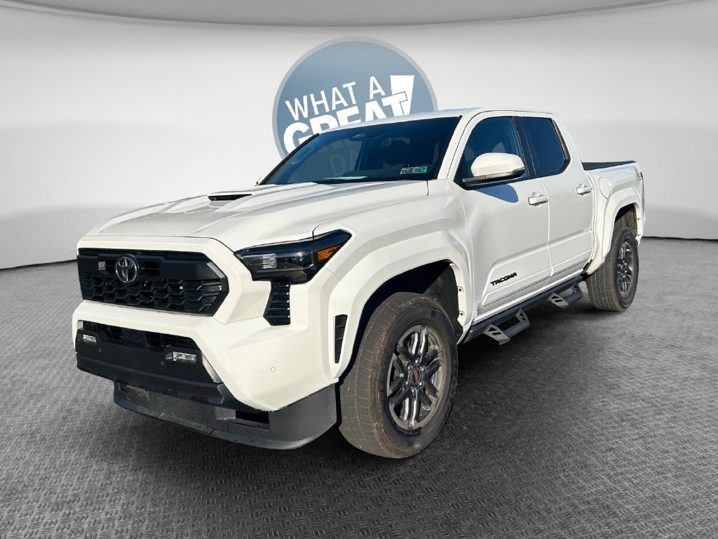 Used 2024 Toyota Tacoma TRD Sport w/ TRD Sport Upgrade Package AWD/4WD image 8