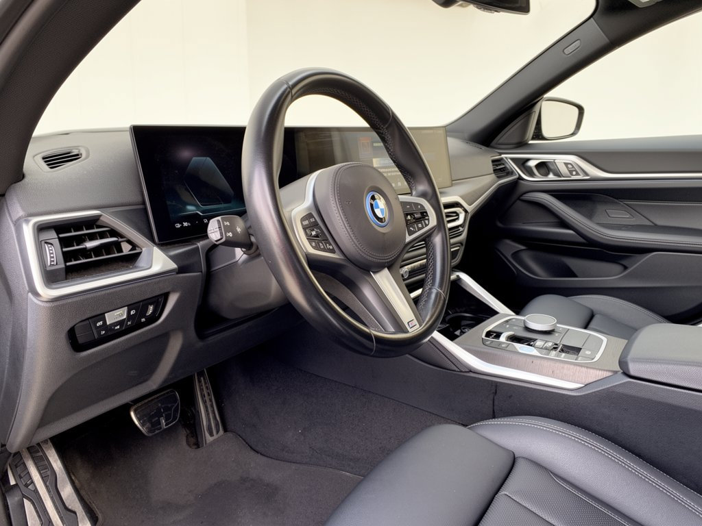Used 2024 BMW i4 xDrive40i w/ M Sport Package AWD/4WD image 4
