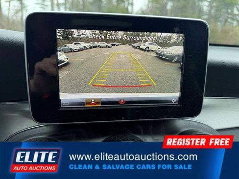 Used 2019 Mercedes-Benz GLC 300 4MATIC image 19