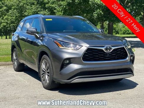 Used 2021 Toyota Highlander Platinum AWD/4WD image 9