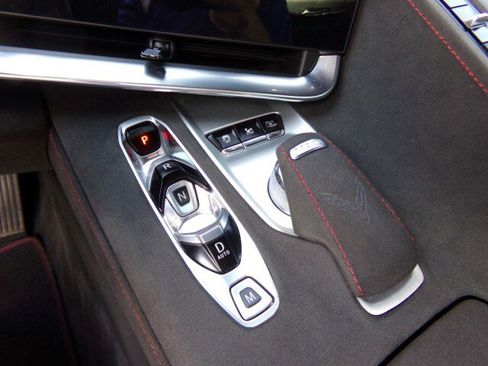 Used 2022 Chevrolet Corvette Stingray Premium Conv w/ Battery Protection Package RWD image 19