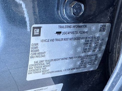 Used 2020 Chevrolet Silverado 3500 High Country w/ Z71 Off-Road Package image 10