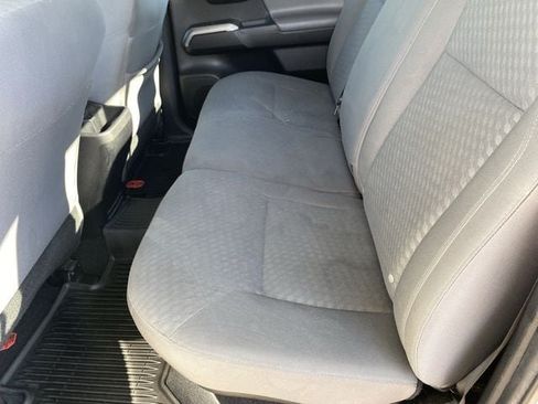 Used 2022 Toyota Tacoma SR5 RWD image 16