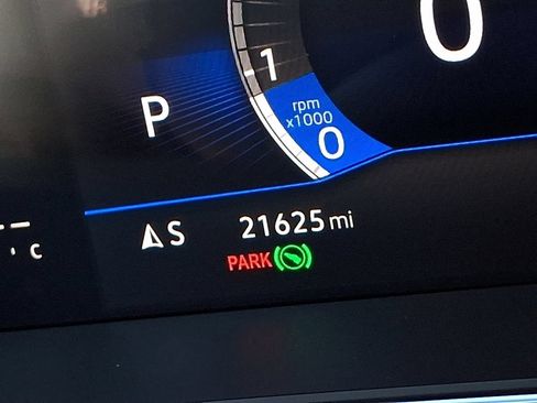 Certified 2023 Volkswagen Tiguan SE FWD image 19