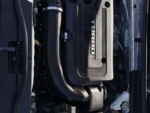 Used 2019 Cadillac XT4 Luxury image 27